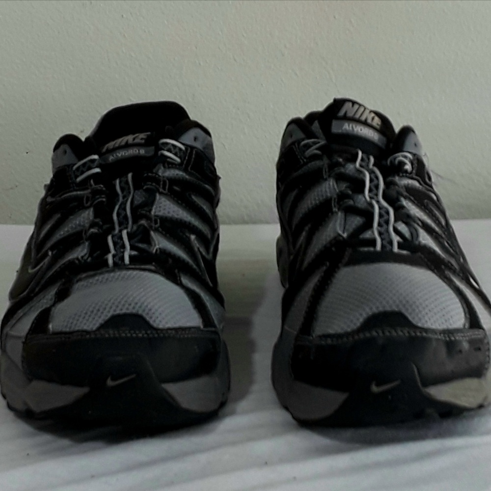2010 Black and Grey Nike Air Alvord 8